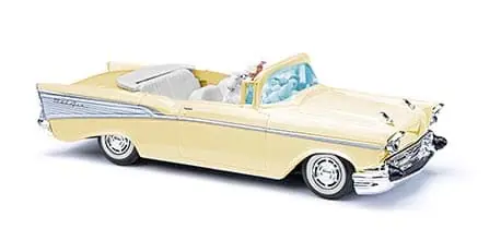 Aktion - Chevrolet Bel Air mit Figuren Bj. 1957 -1 87-
