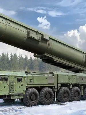 15U175 TEL of RS-12M1 Topol-M ICBM complex - Top bewertet